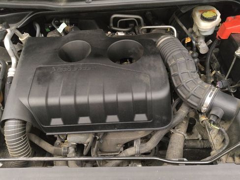 Used 2017 Ford Explorer XLT w/ Equipment Group 202A image 30