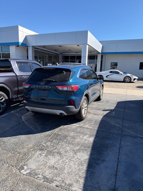 Used 2020 Ford Escape SE FWD image 4