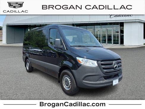 Used 2022 Mercedes-Benz Sprinter 2500 image 1