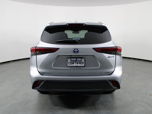 Used 2023 Toyota Highlander Limited image 7