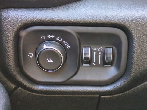 Used 2020 RAM 2500 Tradesman w/ Protection Group image 21