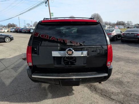 Used 2014 Cadillac Escalade Premium image 8