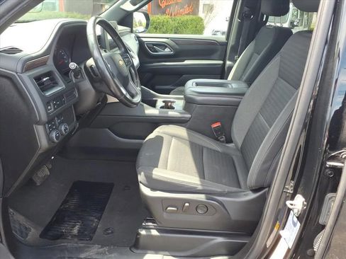Used 2022 Chevrolet Suburban LS AWD/4WD image 6