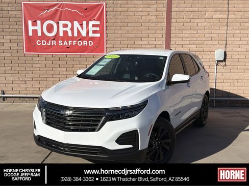 Used 2023 Chevrolet Equinox LS w/ LS Convenience Package image 1