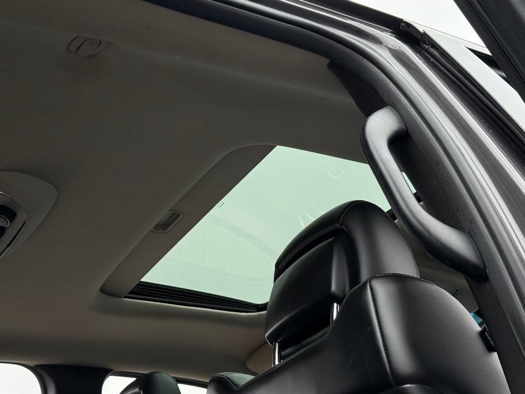 Used 2014 Dodge Durango Limited w/ Premium Group AWD/4WD image 4