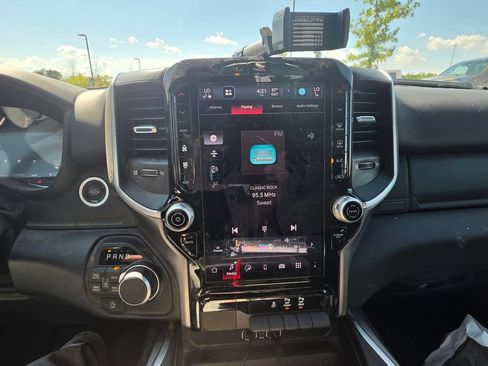 Used 2025 RAM 1500 Big Horn AWD/4WD image 13