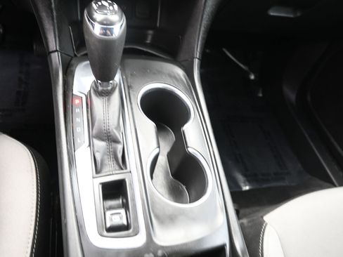 Used 2020 Chevrolet Equinox LS w/ LS Convenience Package image 18