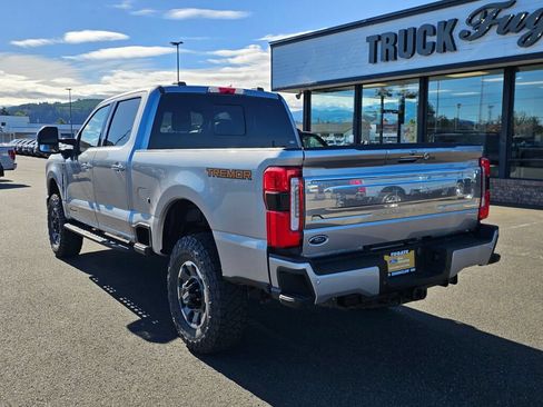 Certified 2024 Ford F350 Platinum w/ Tremor Off-Road Package AWD/4WD image 9