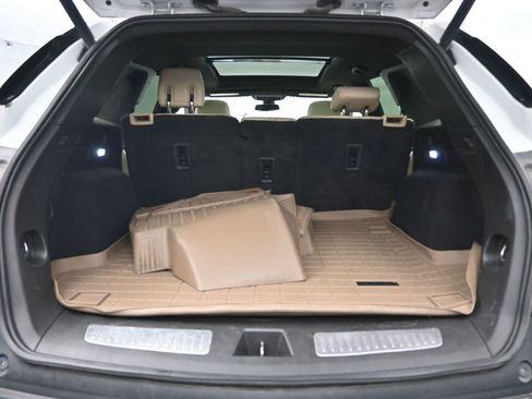 Used 2018 Cadillac XT5 Premium Luxury image 31