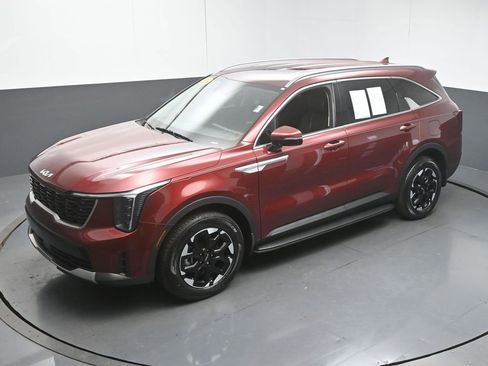 Used 2025 Kia Sorento S AWD/4WD image 45