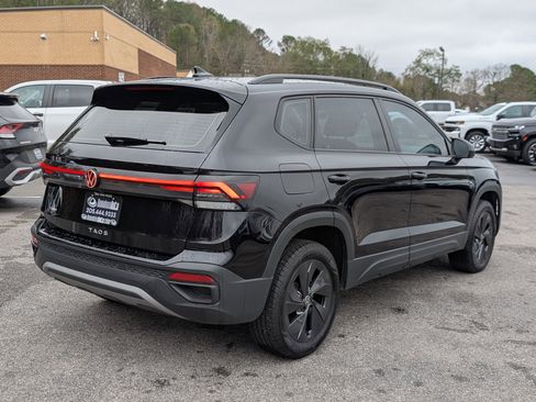 Used 2025 Volkswagen Taos S w/ Taos MDO Package image 9