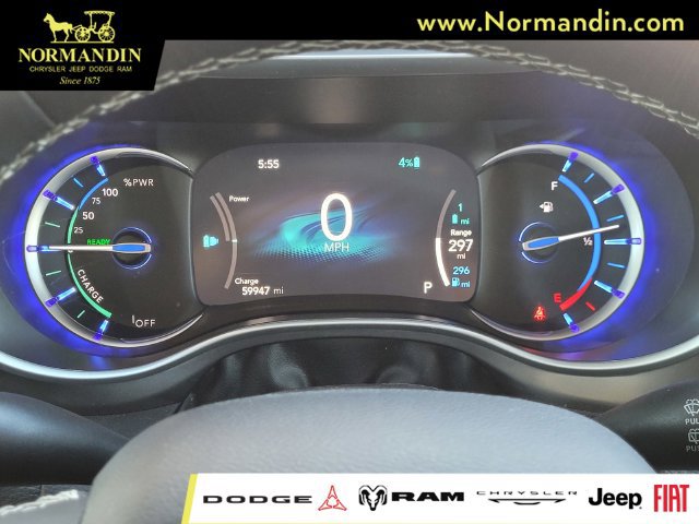 Used 2024 Chrysler Pacifica Limited FWD image 8