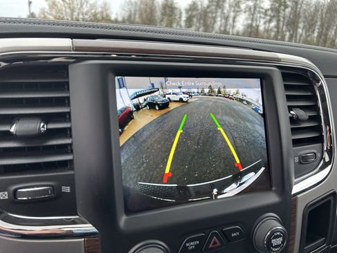Used 2018 RAM 1500 Laramie AWD/4WD image 20