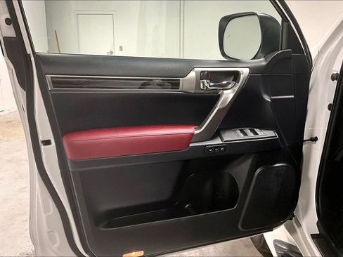 Used 2023 Lexus GX 460 Premium w/ Premium Package AWD/4WD image 22