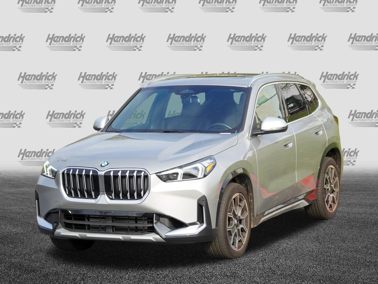 Certified 2023 BMW X1 xDrive28i w/ Convenience Package AWD/4WD image 5
