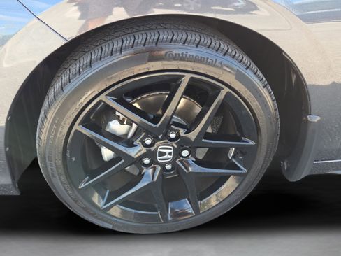 Used 2025 Honda Civic Sport image 38