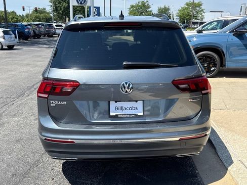 Used 2021 Volkswagen Tiguan SE w/ Panoramic Sunroof Package AWD/4WD image 5