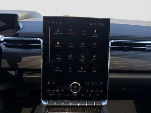 Used 2025 GMC Sierra EV Denali image 16