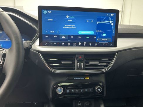Certified 2025 Ford Escape Platinum w/ Premium Technology Package AWD/4WD image 19