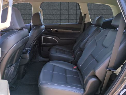 Used 2022 Kia Telluride EX w/ EX Premium Package image 14