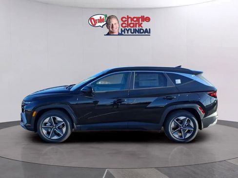New 2026 Hyundai Tucson SEL FWD image 2