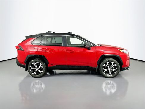 Certified 2025 Toyota RAV4 XSE image 8