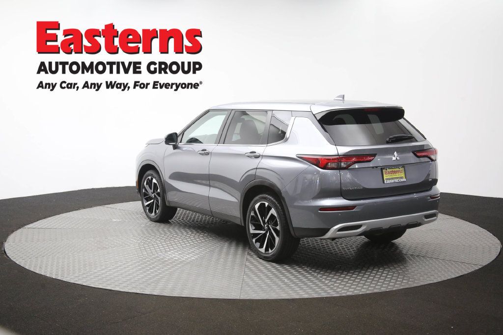 Used 2024 Mitsubishi Outlander SE FWD image 65