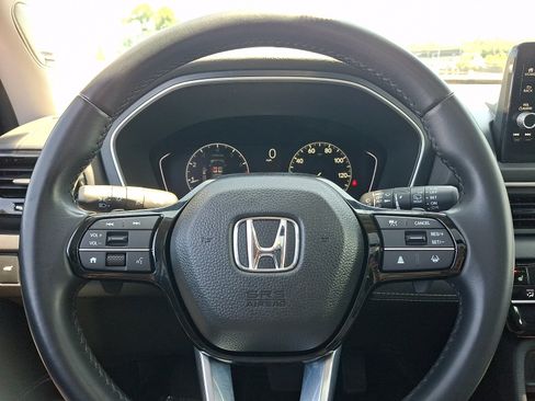Used 2023 Honda Pilot Touring image 21