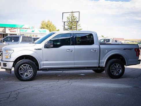 Used 2017 Ford F150 XLT w/ Equipment Group 302A Luxury AWD/4WD image 11