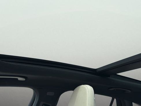 Certified 2023 Mercedes-Benz GLC 300 4MATIC image 18