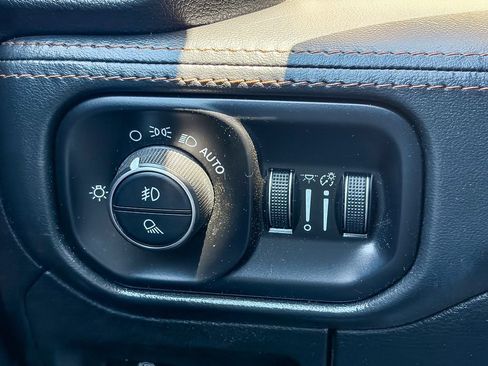 Used 2020 RAM 1500 Limited AWD/4WD image 53