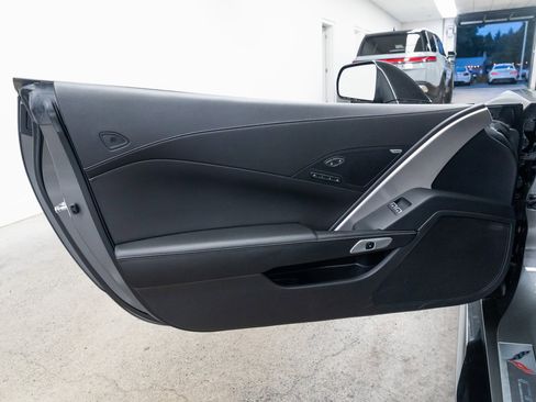 Used 2016 Chevrolet Corvette Z06 w/ 2LZ Preferred Equipment Group image 13