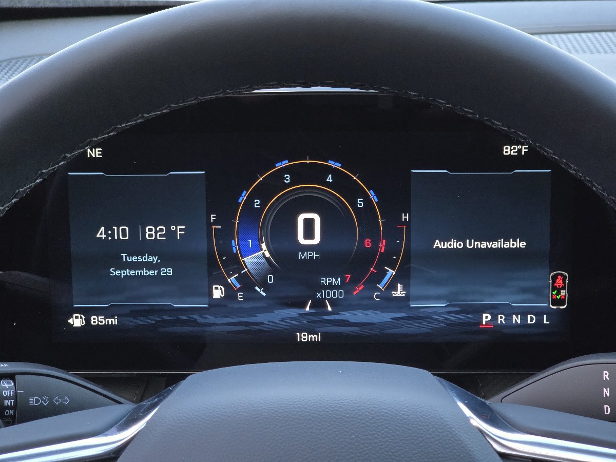 New 2027 Chevrolet Equinox LT w/ Convenience Package II FWD image 32
