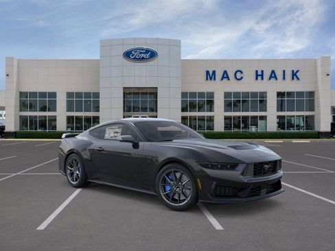 New 2026 Ford Mustang Dark Horse image 7