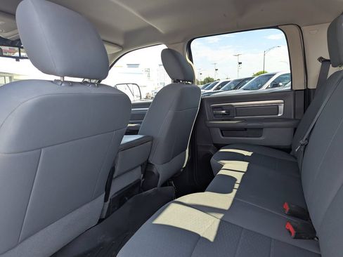 Used 2015 RAM 1500 Classic SLT AWD/4WD image 29