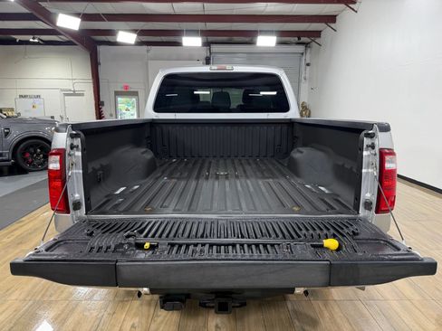 Used 2015 Ford F250 XLT w/ XLT Value Package AWD/4WD image 8