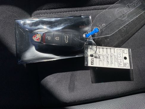 Used 2021 Porsche Macan S image 37