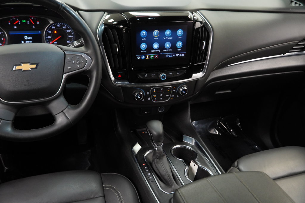 Used 2023 Chevrolet Traverse LT FWD image 22