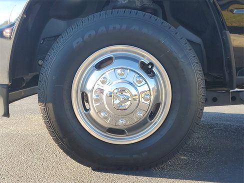 Used 2024 RAM 3500 Big Horn image 8