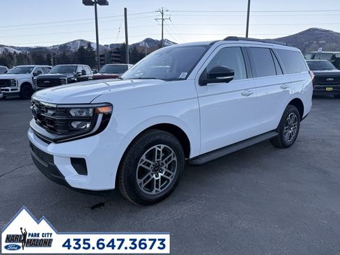 New 2025 Ford Expedition Active image 2