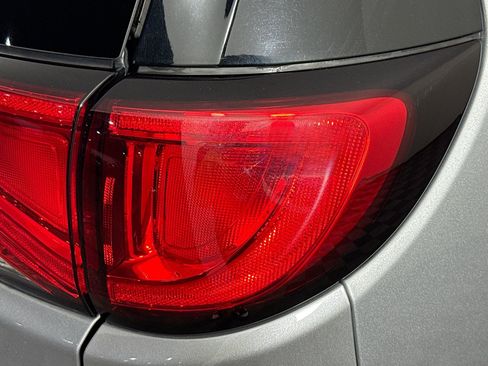 Used 2021 Chrysler Voyager Lxi FWD image 61