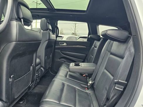 Used 2018 Jeep Grand Cherokee Overland image 22