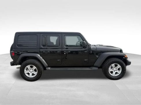 Used 2023 Jeep Wrangler Sport S image 9