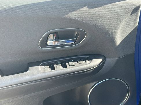 Used 2019 Honda HR-V EX image 16