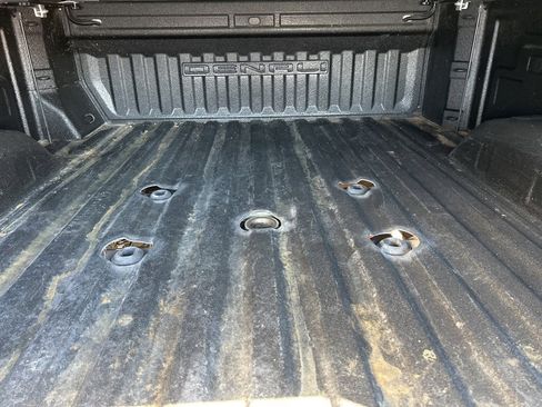 Used 2024 GMC Sierra 2500 Denali w/ Technology Package image 9