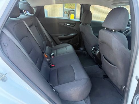 Used 2023 Chevrolet Malibu LT w/ Driver Confidence Package FWD image 16