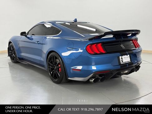 Used 2021 Ford Mustang Shelby GT500 w/ Technology Package RWD image 8