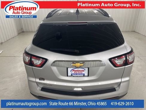 Used 2017 Chevrolet Traverse LT image 50
