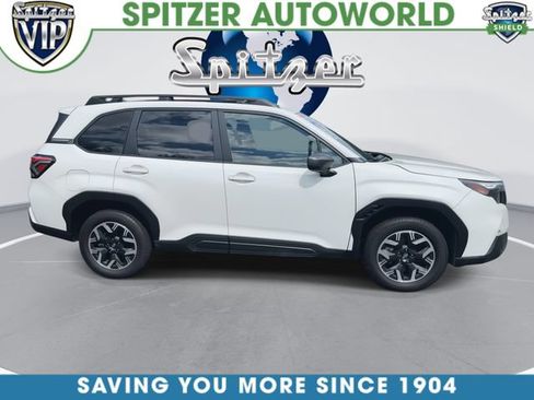Used 2025 Subaru Forester Premium AWD/4WD image 10