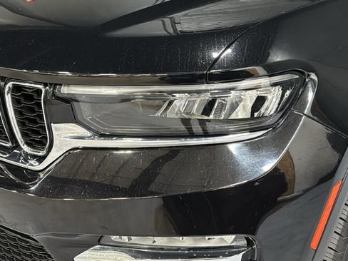 Used 2023 Jeep Grand Cherokee 4WD 4xe image 7